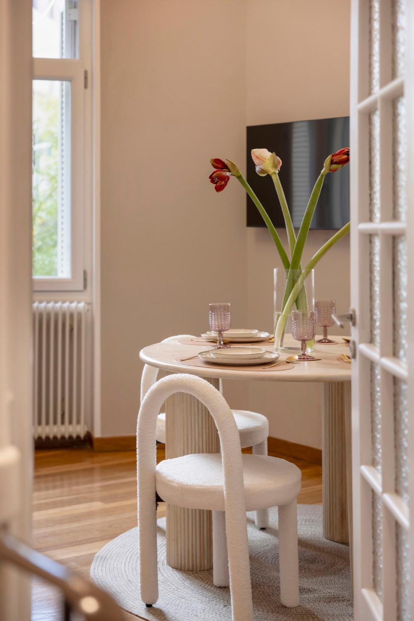 Apartamento Acropolis Maisonette 3br 6ppl 15min Metro&museum Atenas