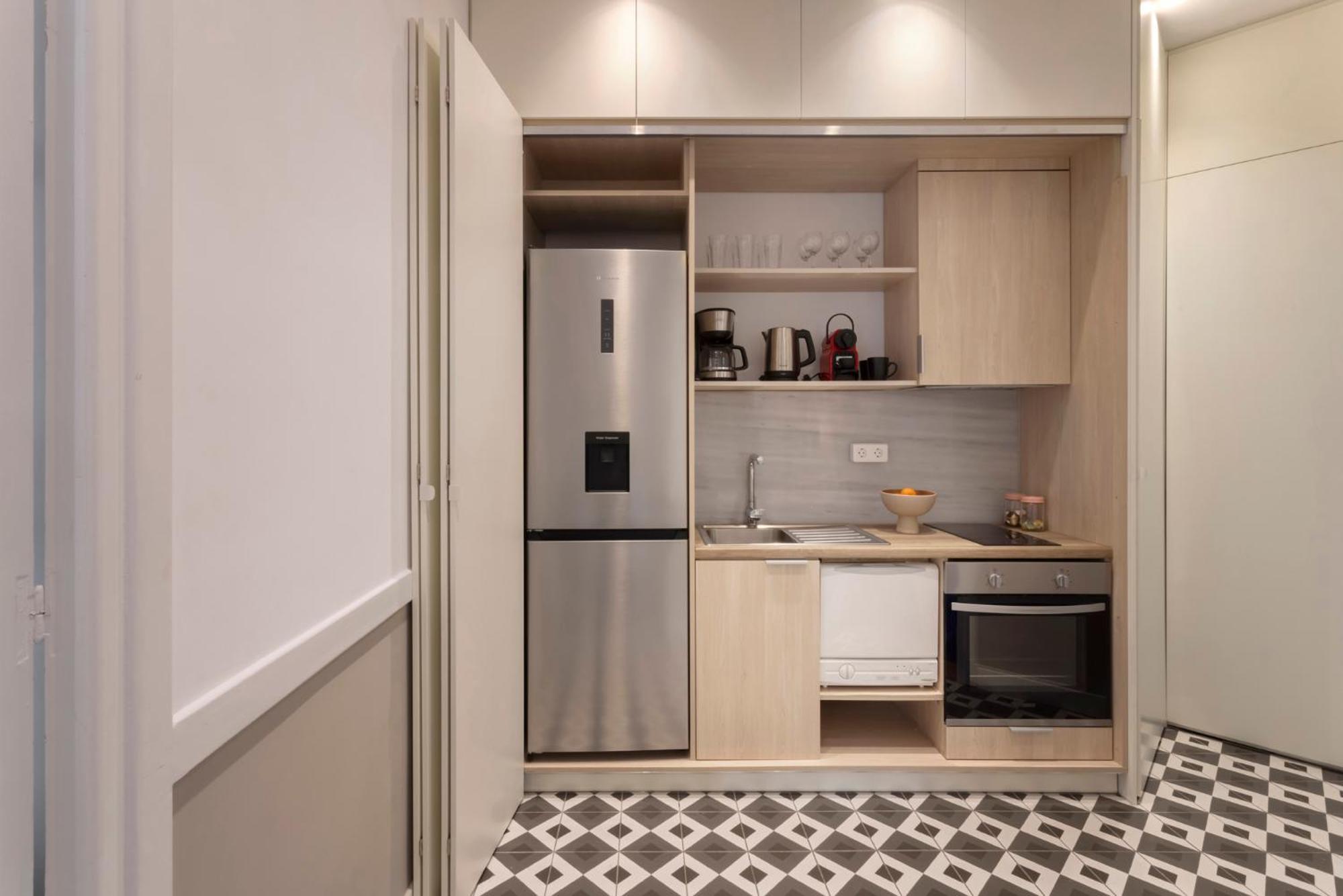 Acropolis Maisonette 3br 6ppl 15min Metro&museum Atenas